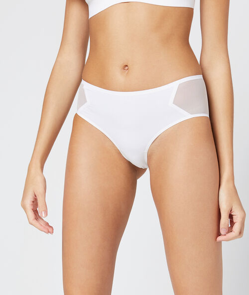 Culote de microfibra y tul crudo.