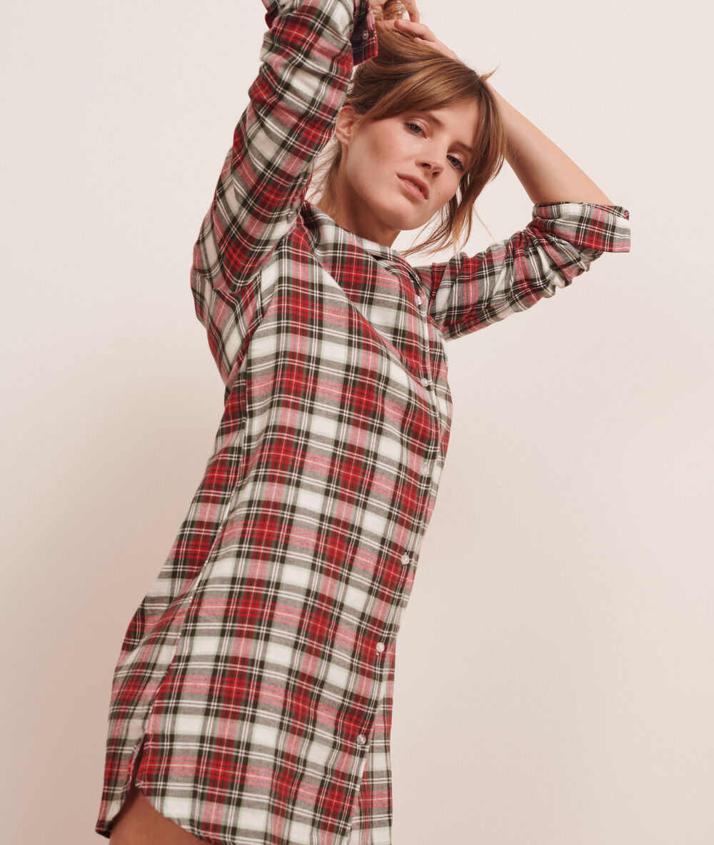Camisón estampado de cuadros rojo.