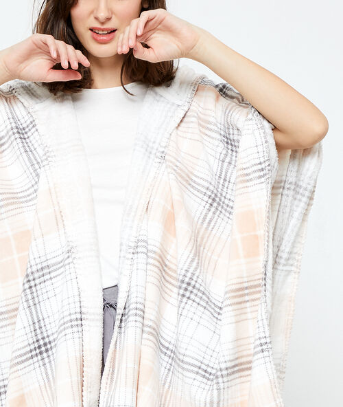 Poncho estampado de cuadros crudo.