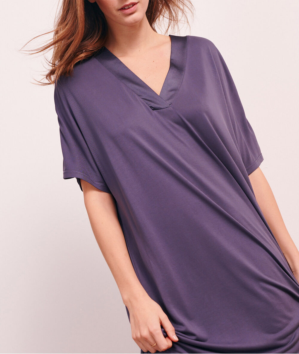Chemise de nuit longue indigo.