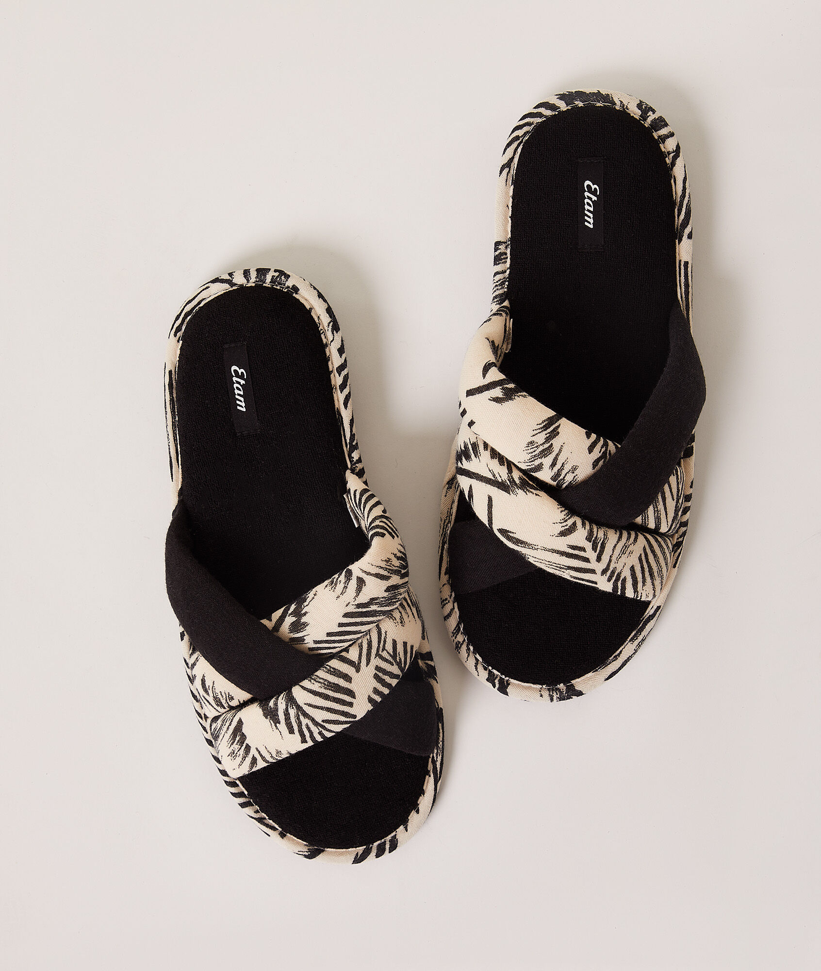 Sandalias Nine West para mujer por $2,399.20 en El Palacio de Hierro