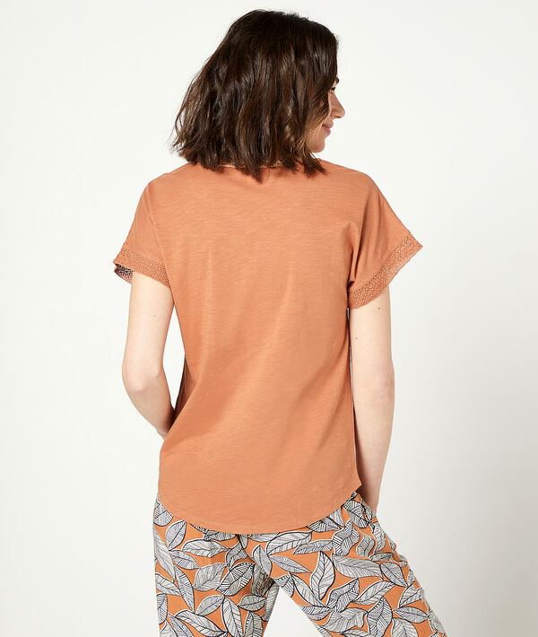 Camiseta manga corta, pompones decorativos Camiseta manga corta, pompones decorativos;${refinementColor}