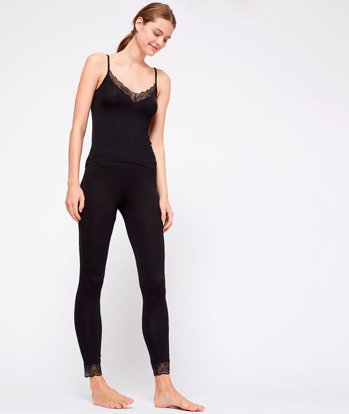 Leggings de viscosa y encaje negro.