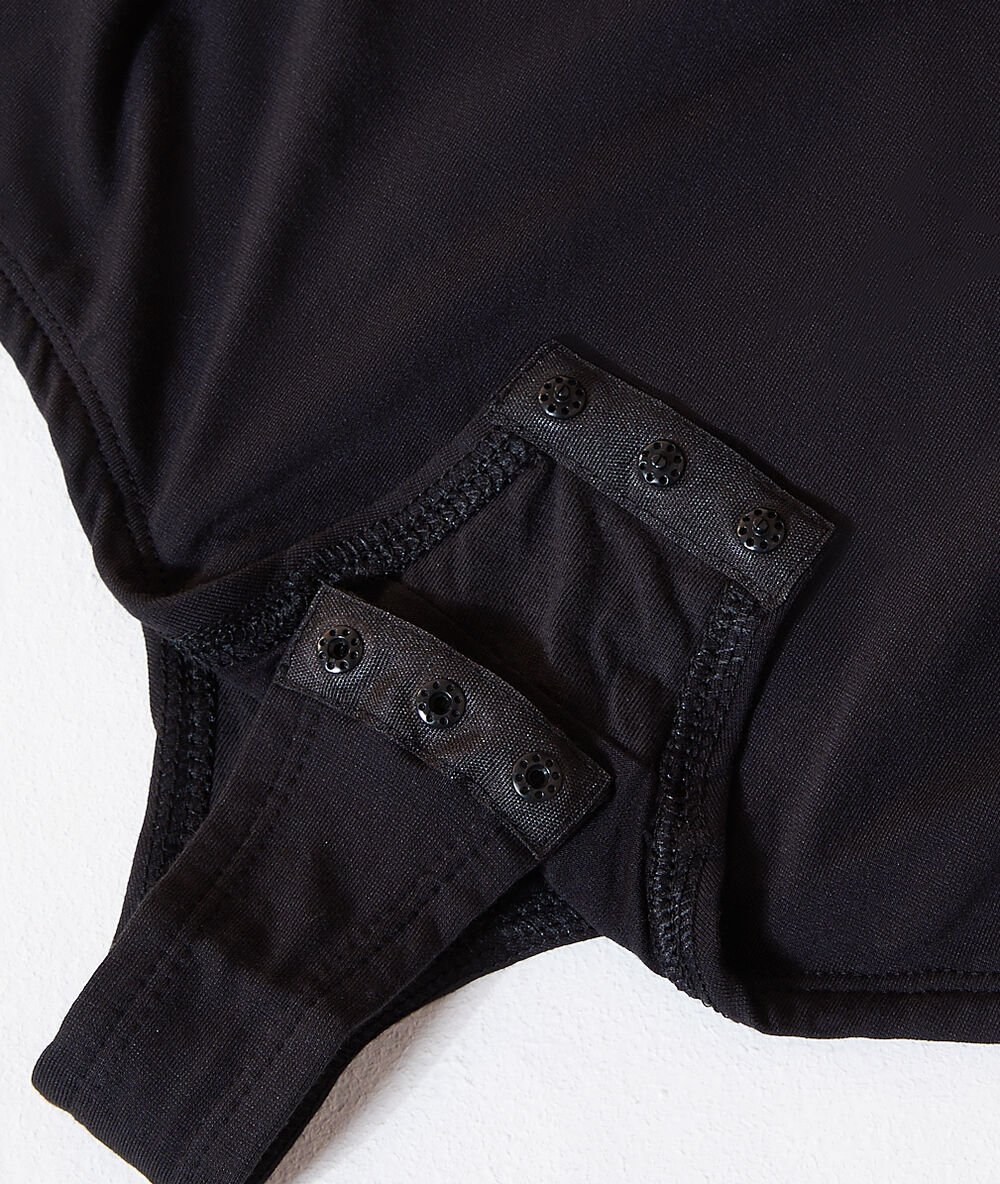 Body escote cruzado negro.