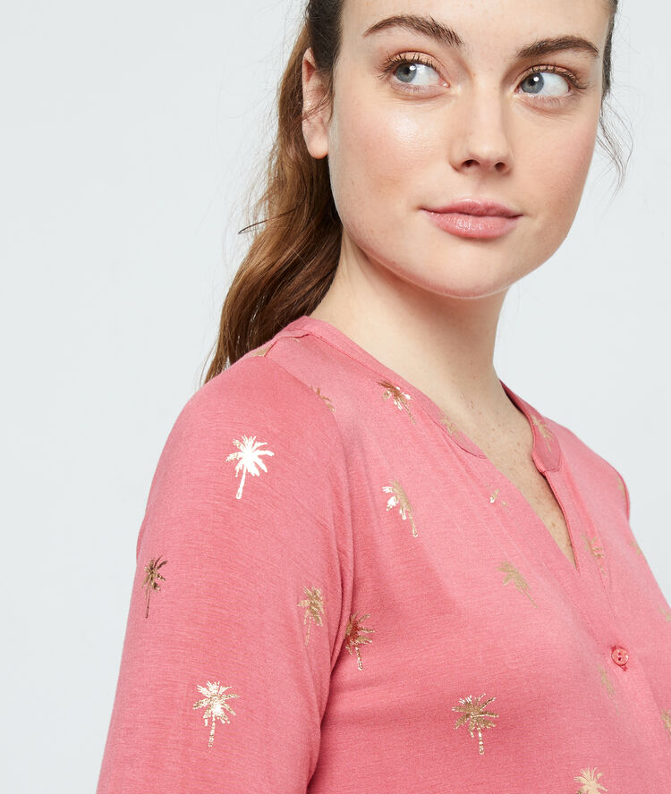 Camisón manga larga estampado palmeras rosa.
