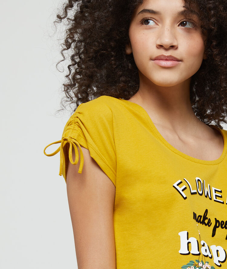 Camiseta de algodón eco 'flowers maje people happy' amarillo.