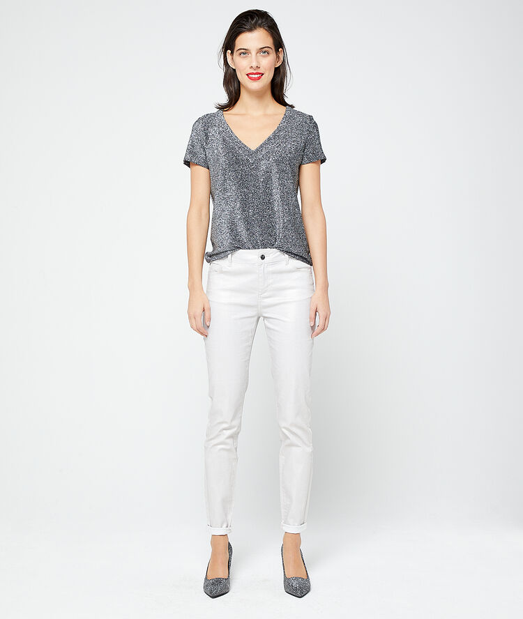 Camiseta cuello en v plateado plata.