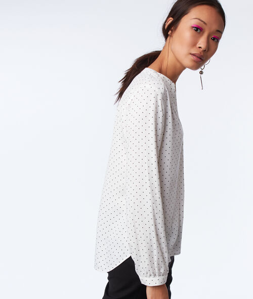 Blusa cuello tunecino de lunares Blusa cuello tunecino de lunares