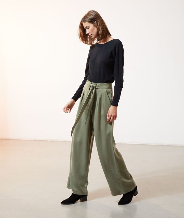 Pantalón ancho Pantalón ancho