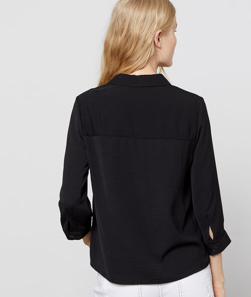 Blusa con cuello camisa y botones Blusa con cuello camisa y botones