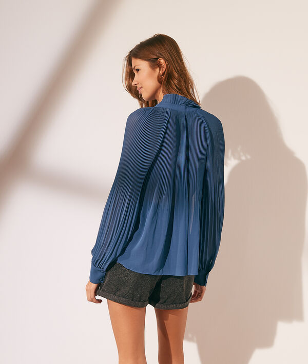 Blusa plisada con lazo Blusa plisada con lazo