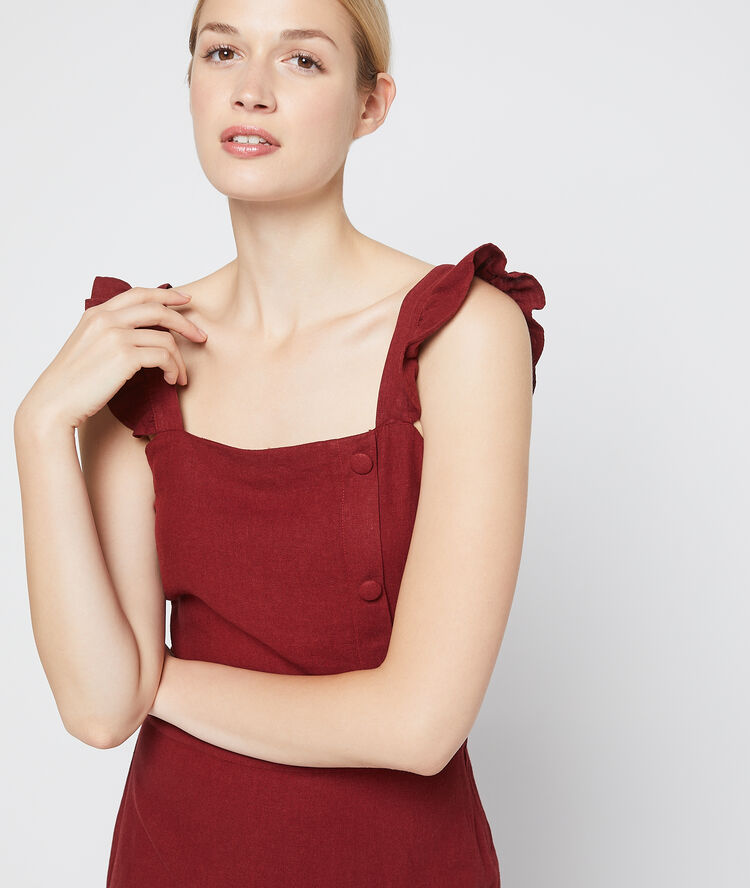 Vestido recto con tirantes con volantes granate.