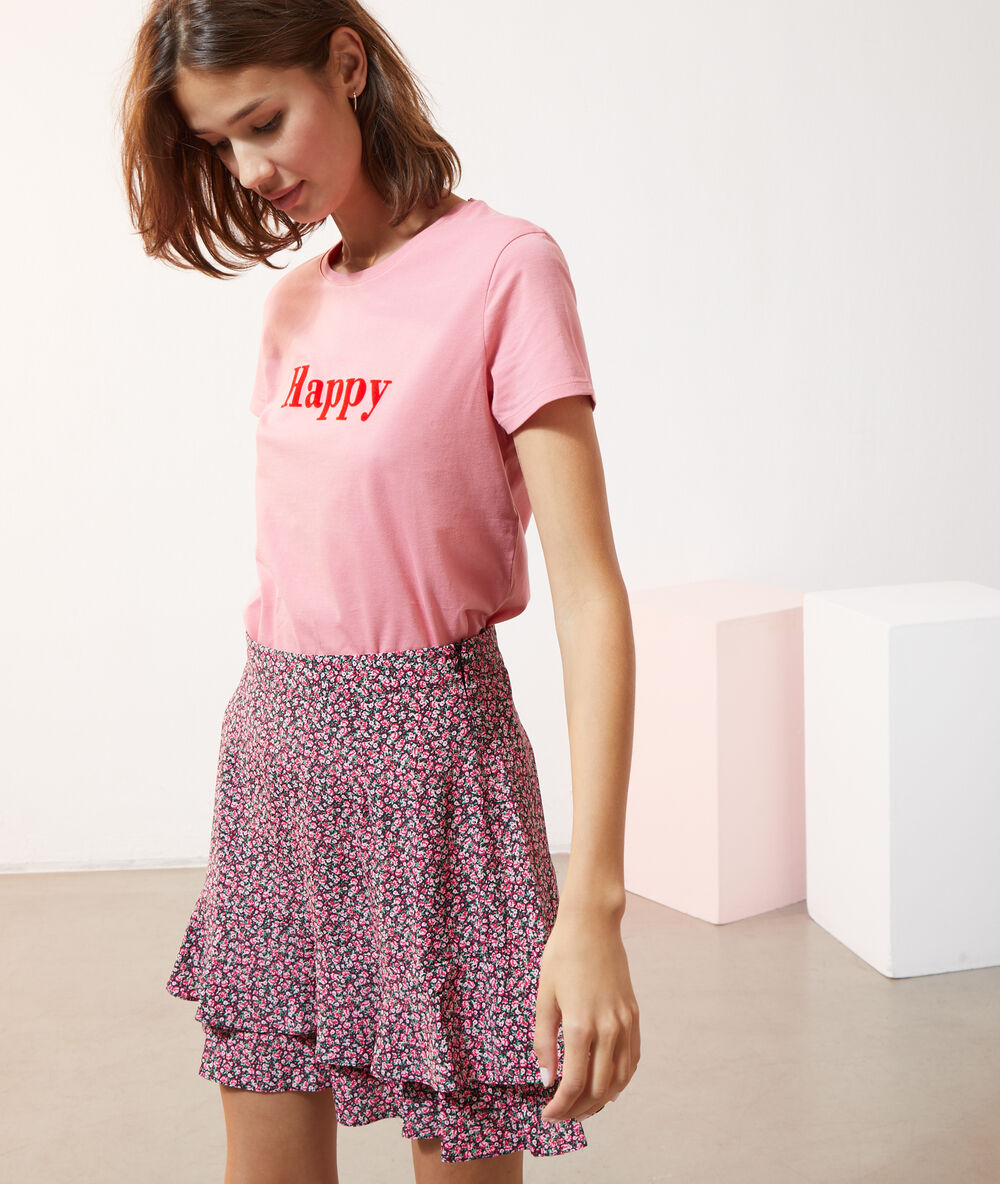 Camiseta ‘happy' rosa chicle.