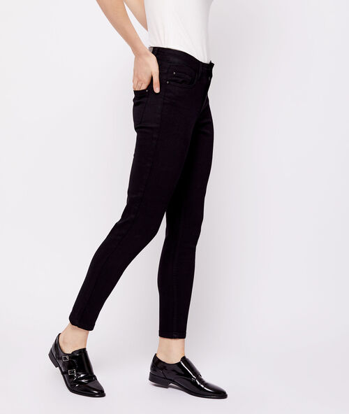 Pantalón vaquero 7/8 negro.