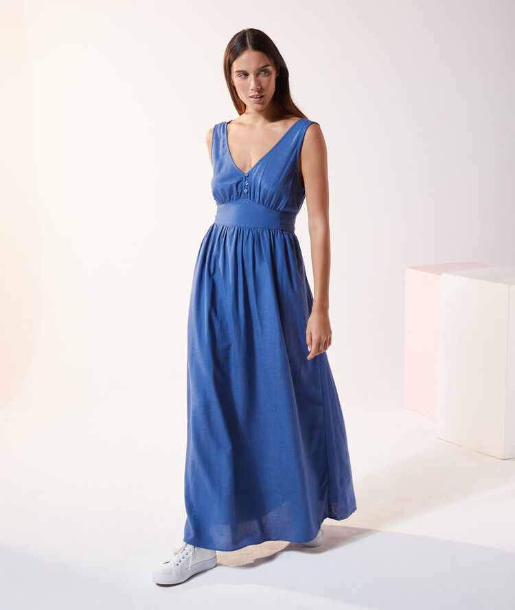 Vestido largo, espalda escote cruzado azul.
