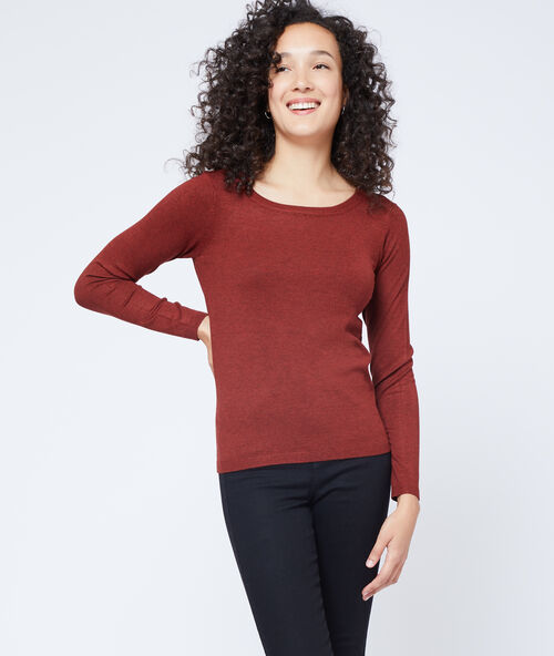 Pull col rond en maille fine epice.