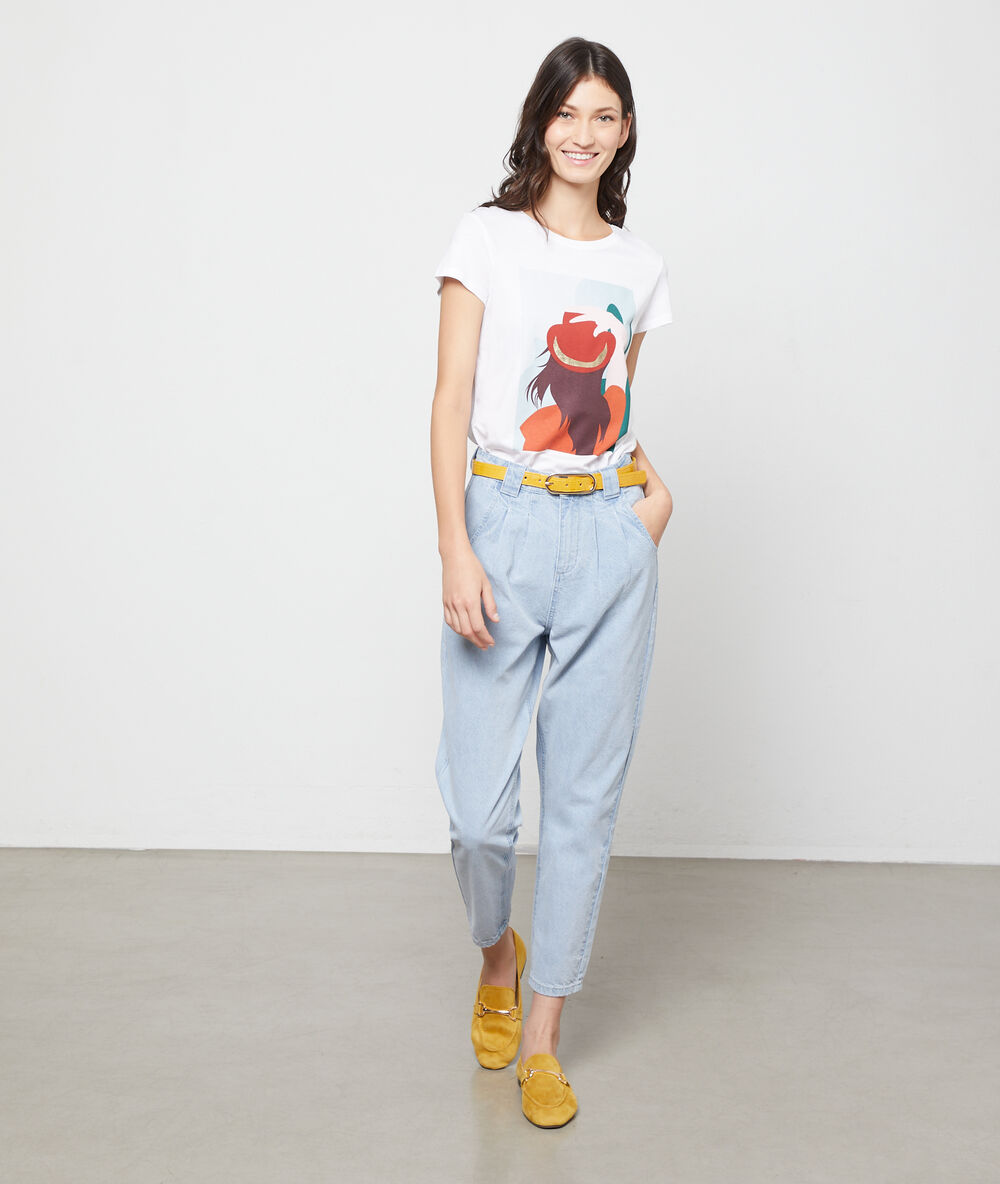 Camiseta serigrafiada blanco.