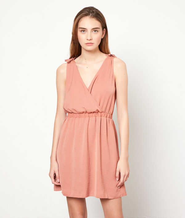 Vestido escote cruzado y tirantes con lazada Vestido escote cruzado y tirantes con lazada