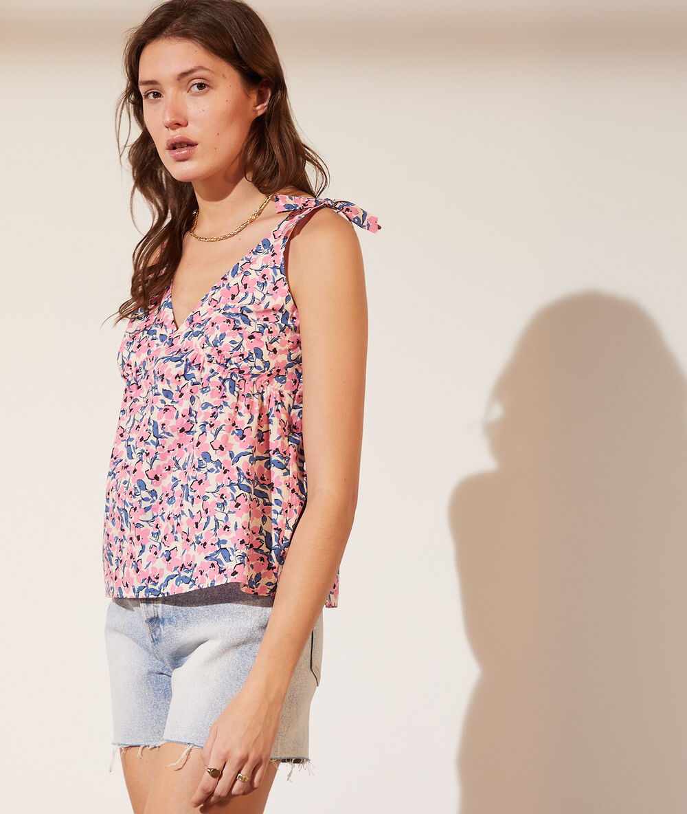 Top estampado floral crudo.