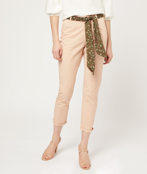 Pantalón recto con cinturón pañuelo Pantalón recto con cinturón pañuelo