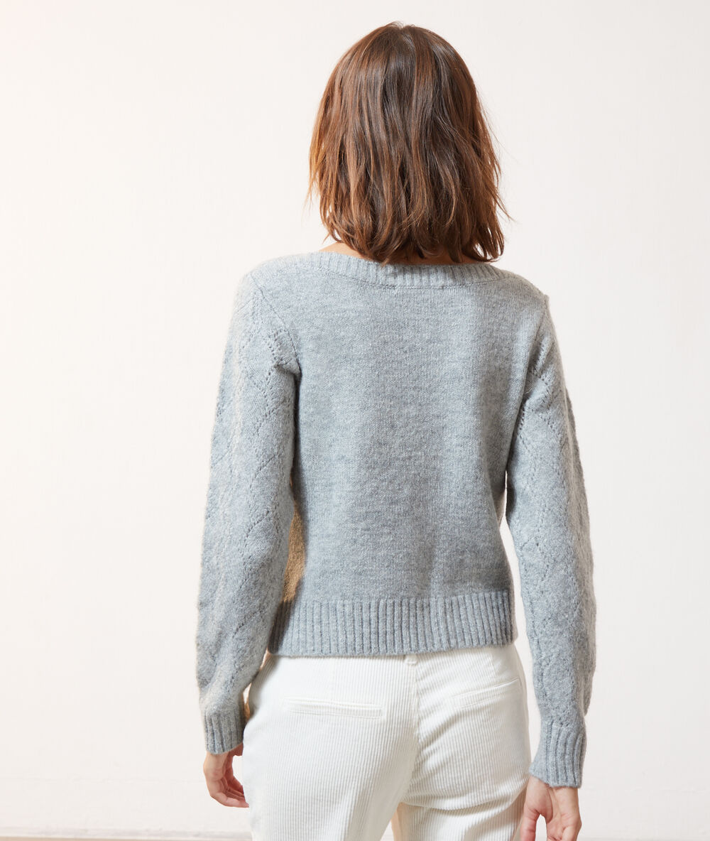 Pull en maille pointelle gris chine.