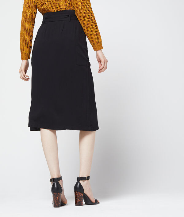 Falda midi abotonada Falda midi abotonada