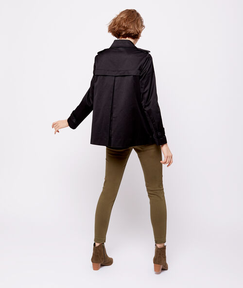 Chaqueta corta con botones Chaqueta corta con botones