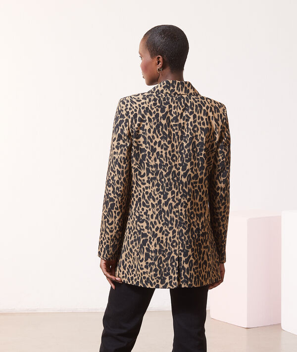 Americana entallada estampado leopardo Americana entallada estampado leopardo