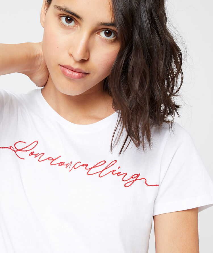 Camiseta bordada ‘london calling’ blanco.