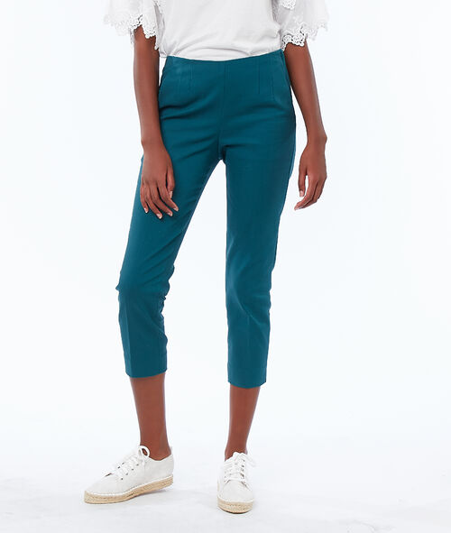 Pantalón capri liso Pantalón capri liso