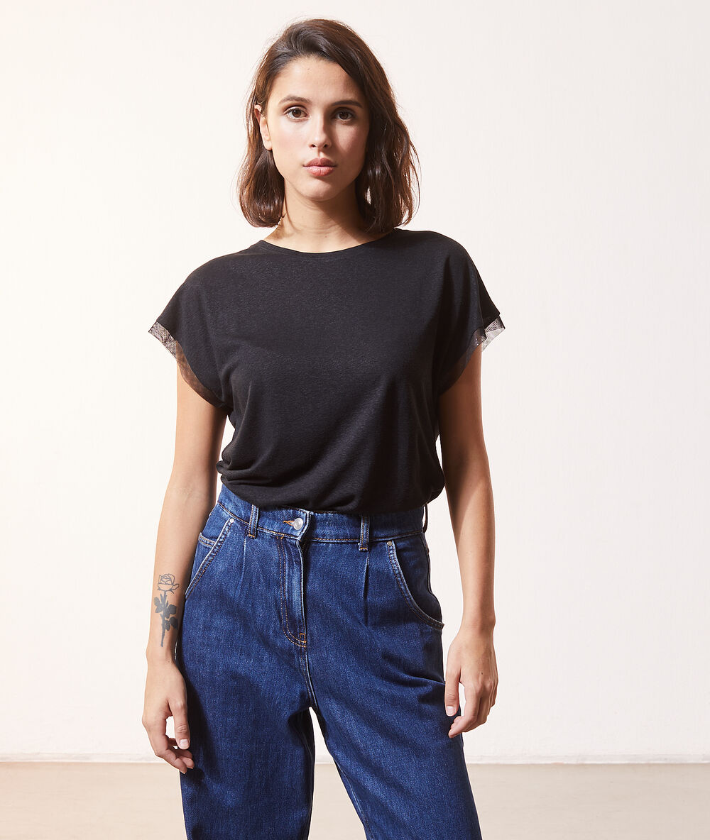 Camiseta lisa negro.