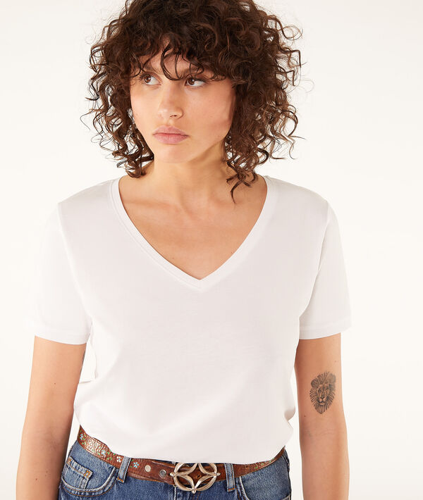 Camiseta lisa escote en V Camiseta lisa escote en V