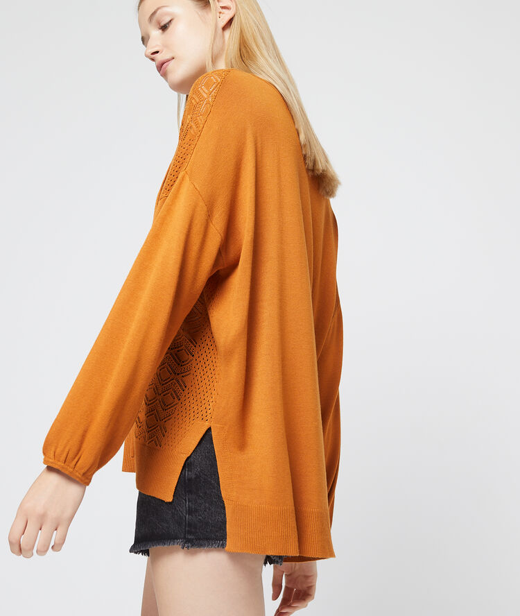 Jersey de punto fino con guipur c.ocre.