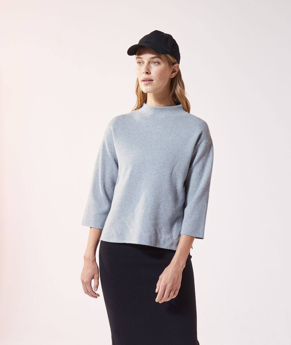 Jersey ancho de cuello alto c.gris jaspeado.