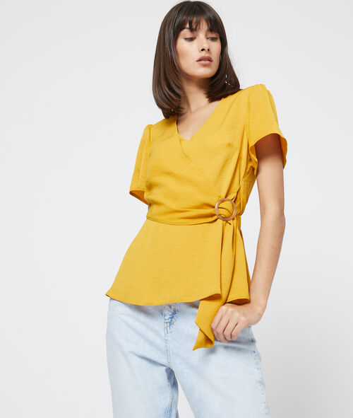 Blusa cruzada con hebilla Blusa cruzada con hebilla