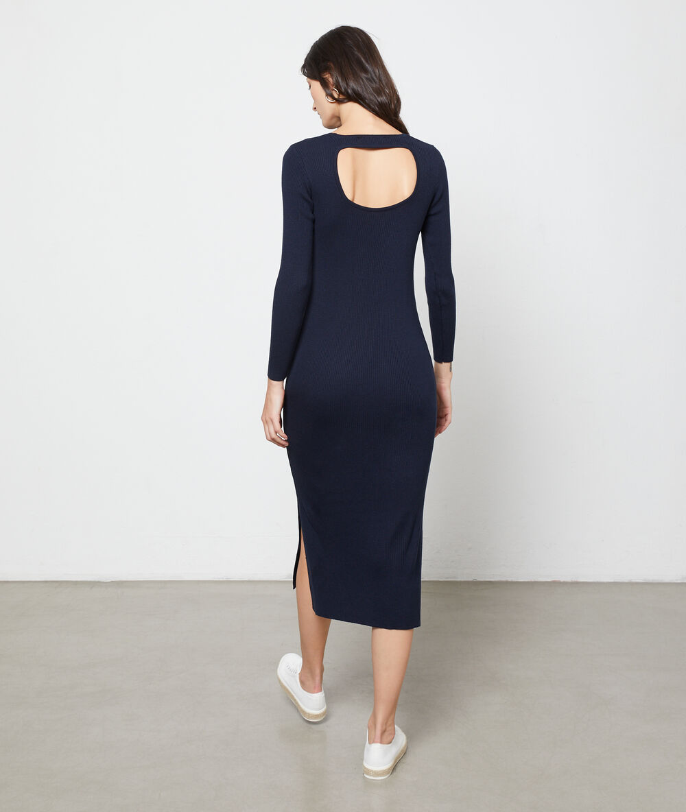 Vestido espalda abierta azul marino.