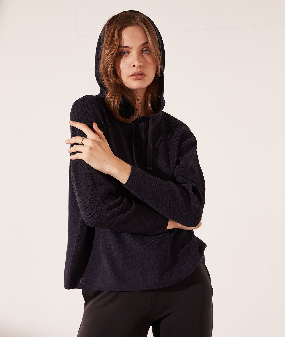 Sudadera con capucha de punto marino.
