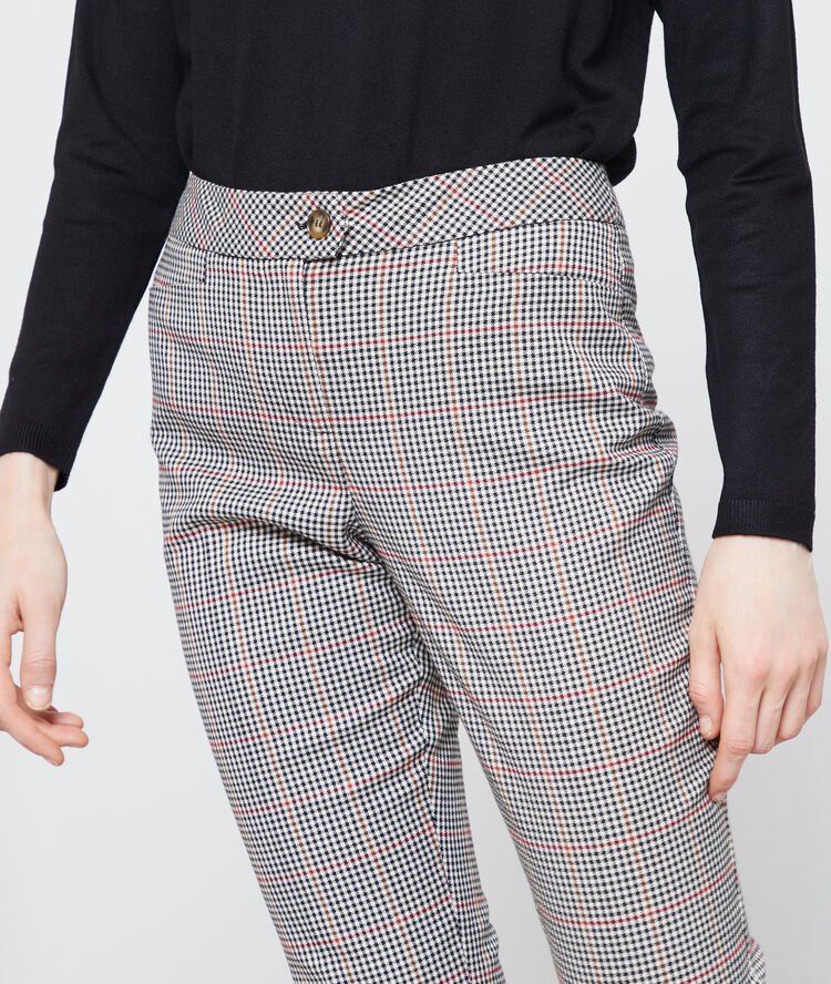 Pantalón cigarette con estampado príncipe de gales negro.