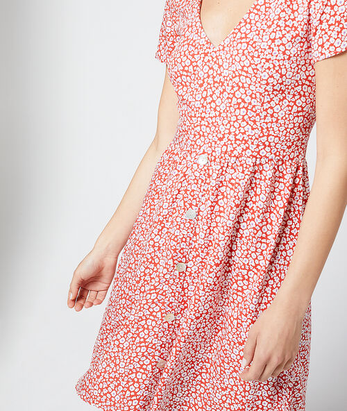 Vestido estampado floral carmín.