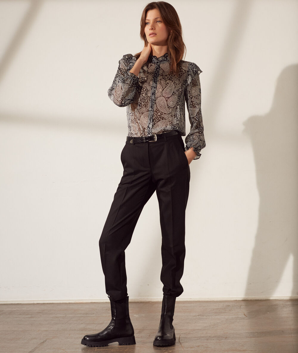 Camisa transparente negro.