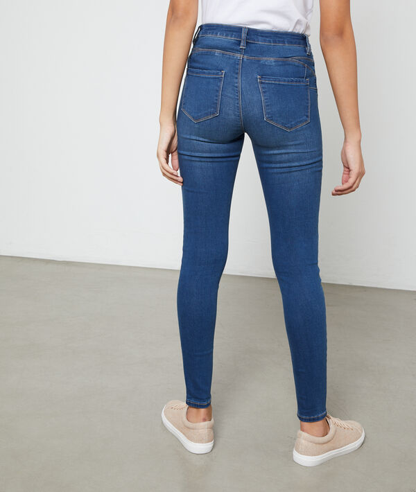 Pantalón vaquero pitillo Pantalón vaquero pitillo