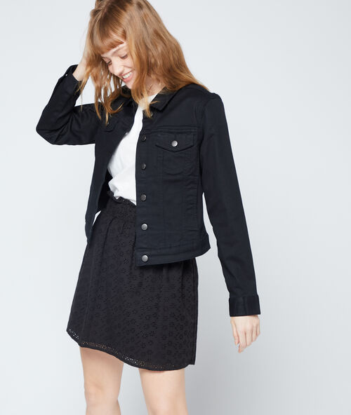 Chaqueta vaquera negro.