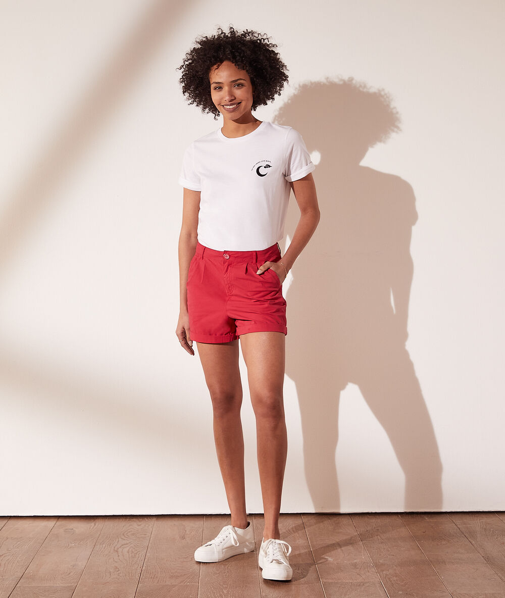 Pantalón corto chino fucsia.