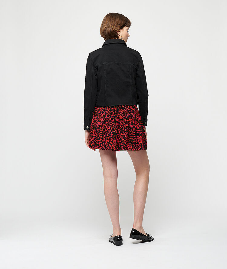 Chaqueta vaquera negro.