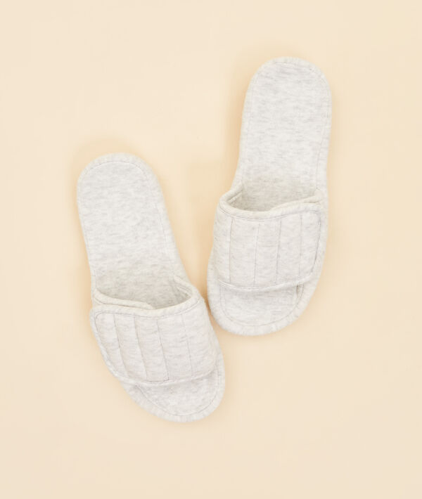 Zapatillas tipo chancla Zapatillas tipo chancla