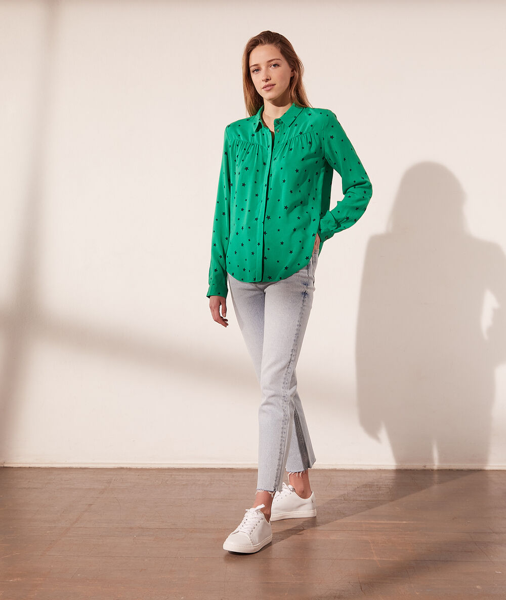 Camisa estampado estrellas clorofila.