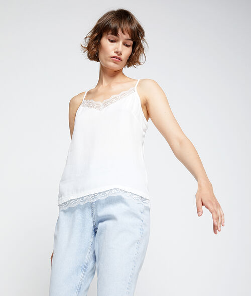 Camisola escotada con encaje Camisola escotada con encaje