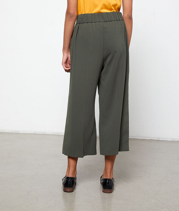 Pantalón ancho Pantalón ancho