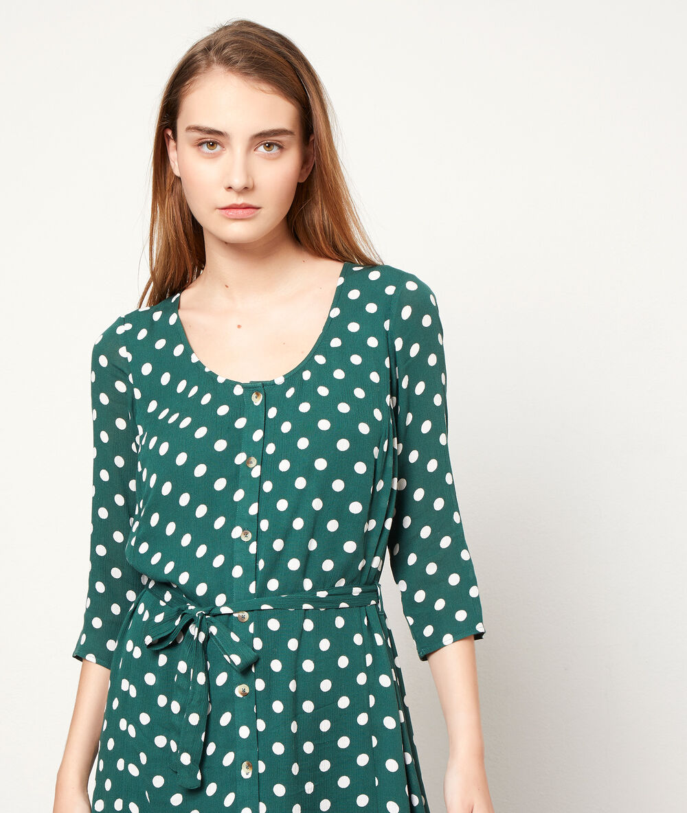 Vestido largo estampado de lunares turquesa.