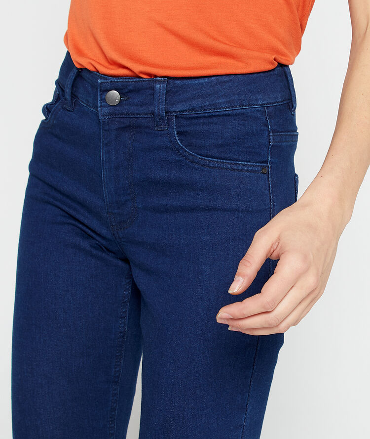 Vaquero ajustado denim.